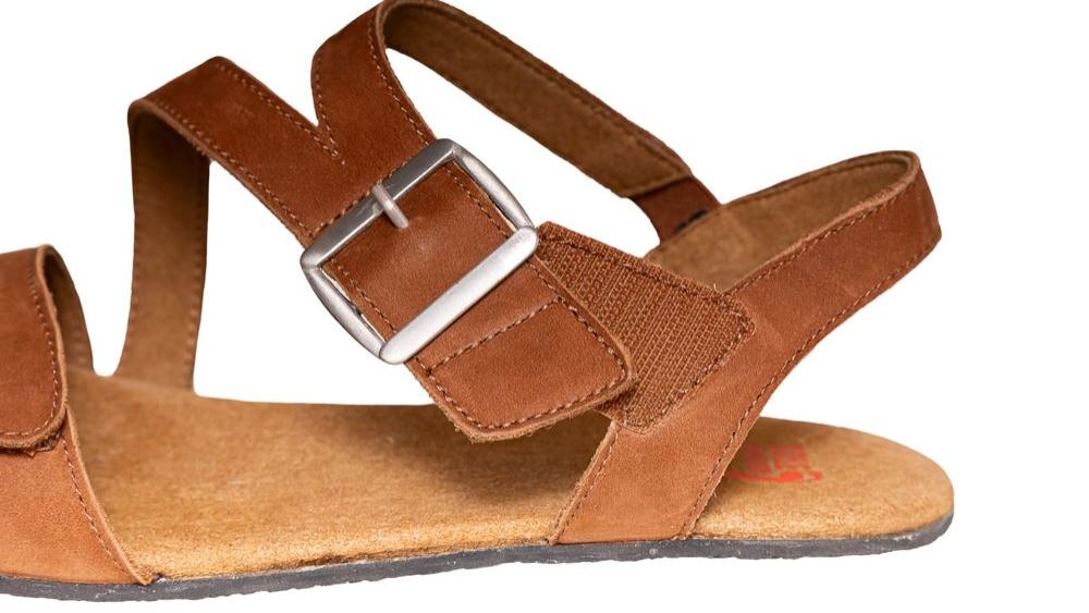 Barfuss_sandalen_juliet_coqnac_verschluss